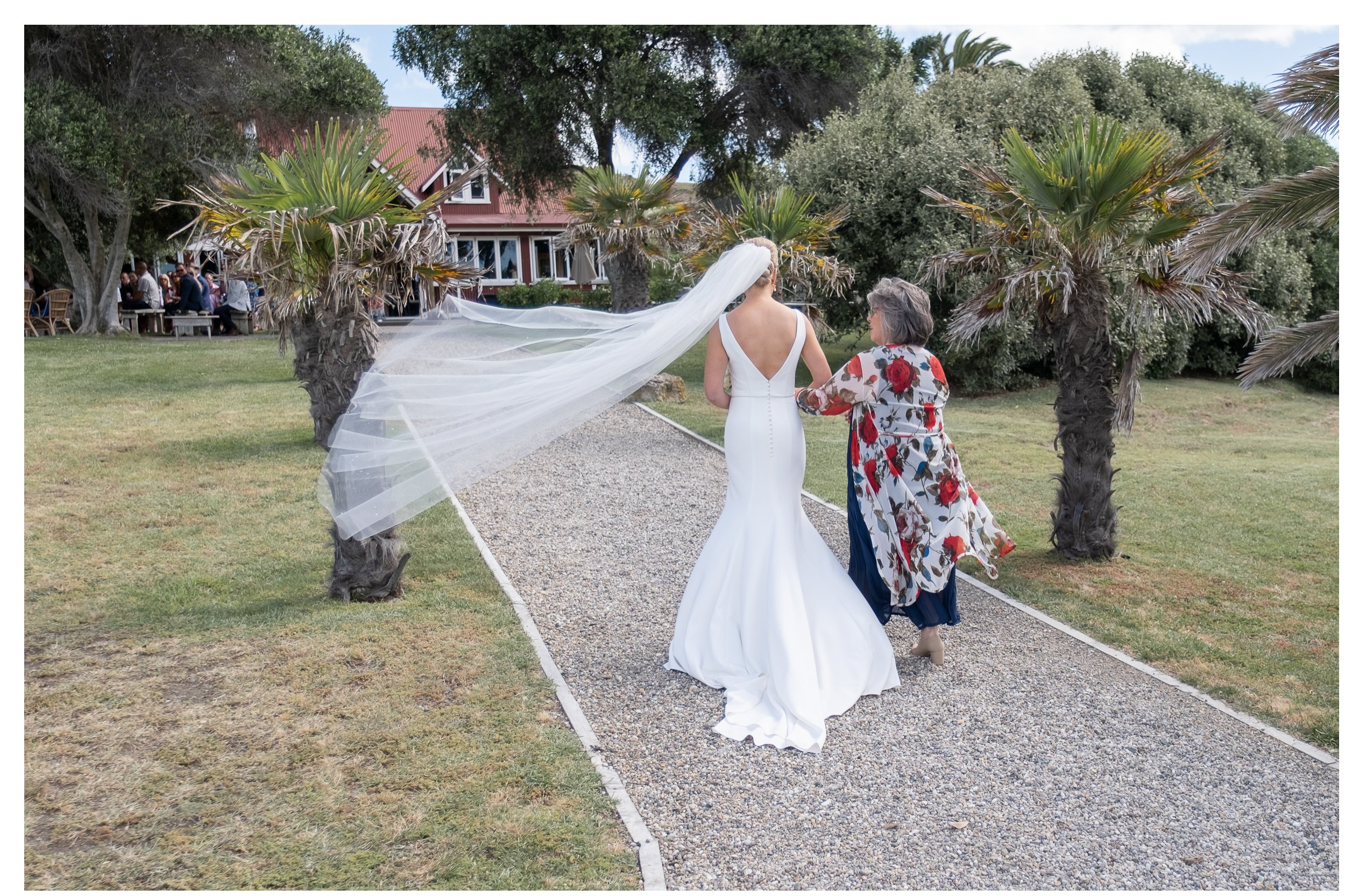 Eva-bradley-hawkes-bay-wedding-photographer