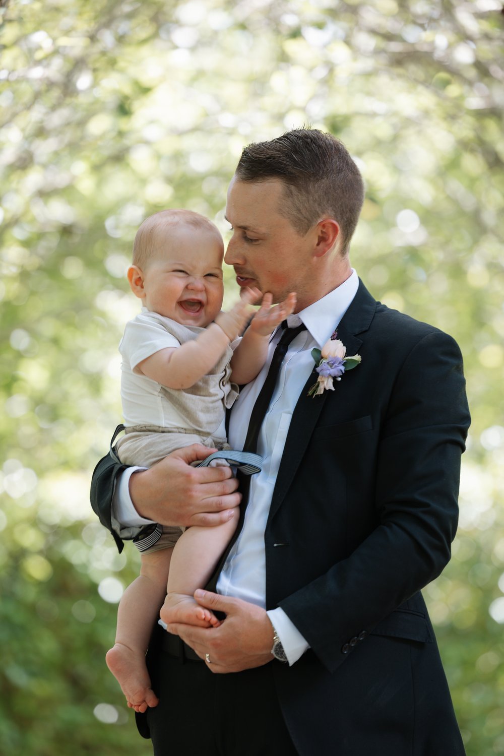 groom-with-baby-hawkes-bay-photographer