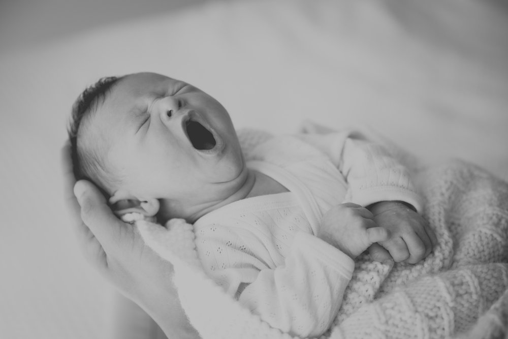 yawning-baby-hawkes-bay-photographer