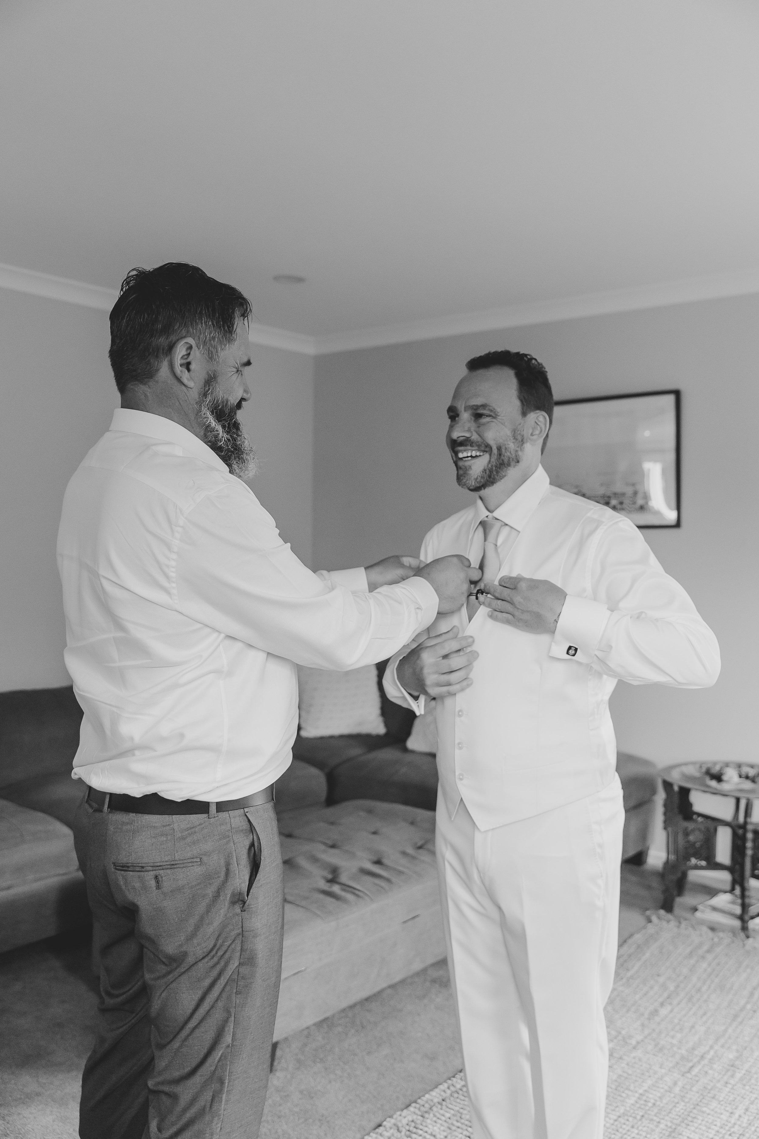 groom-getting-ready-hawkes-bay-wedding-venues