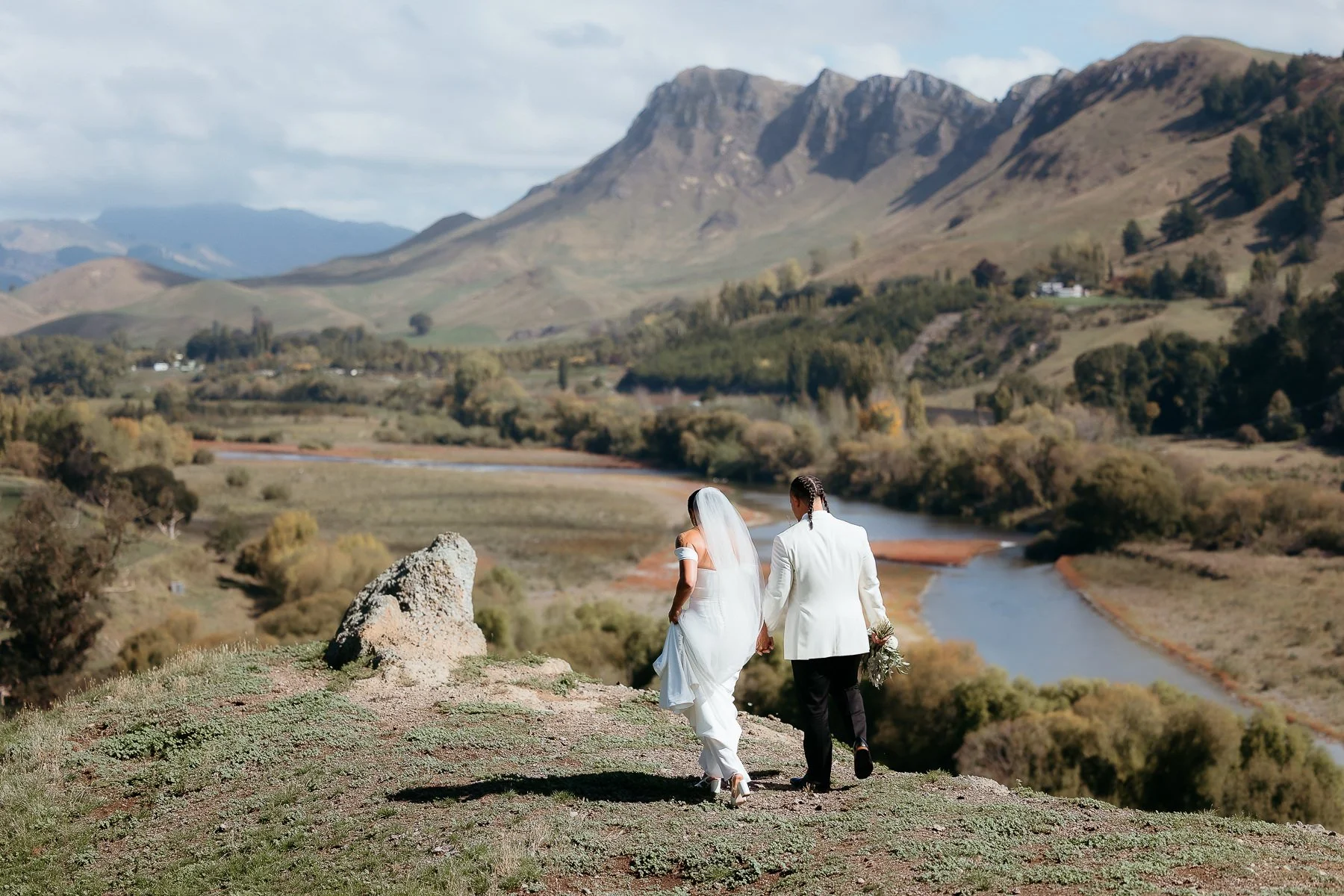 te-mata-peak-tukituki-valley-wedding-photography-2026