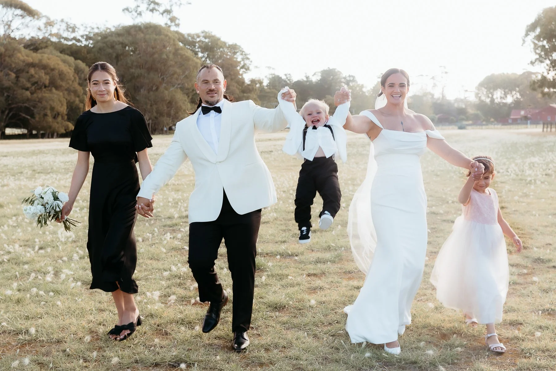 wedding-party-by-hawkes-bay-photographer-eva-bradley