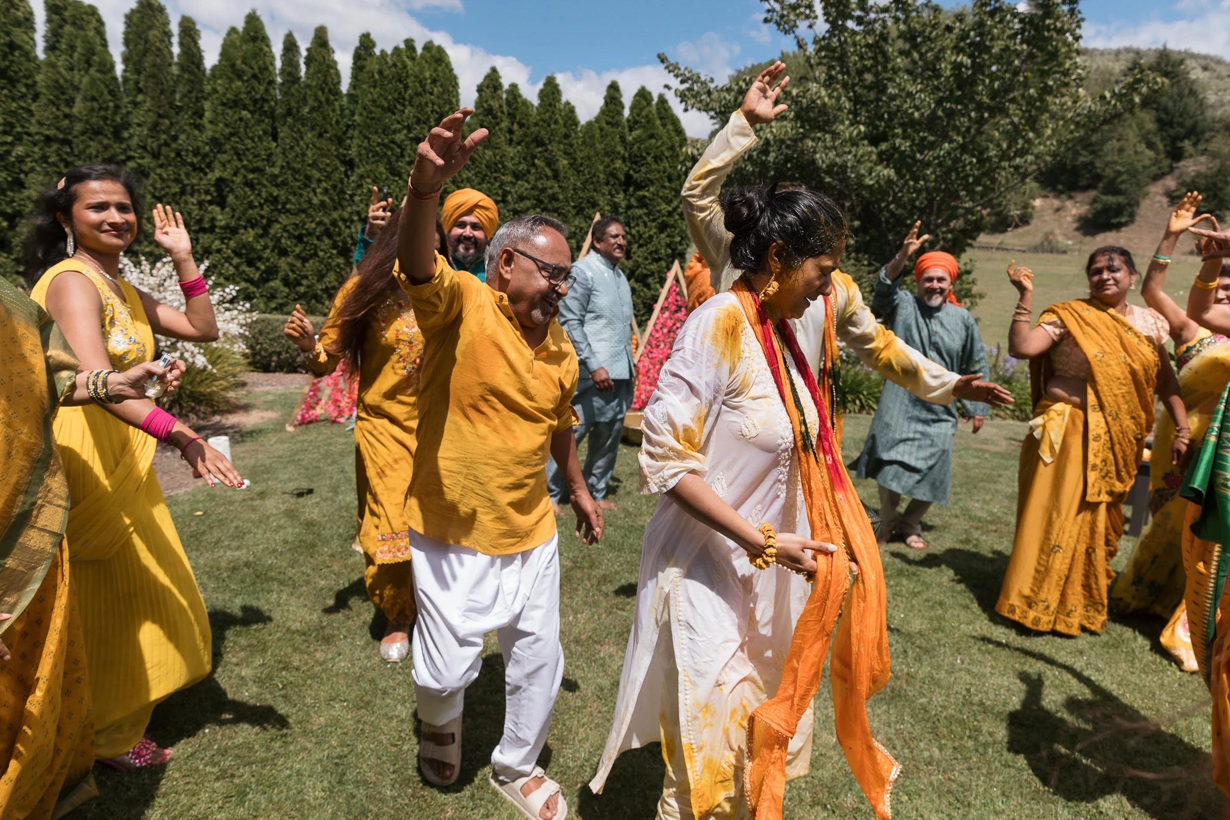 dancing-at-small-indian-wedding-in-hawkes-bay
