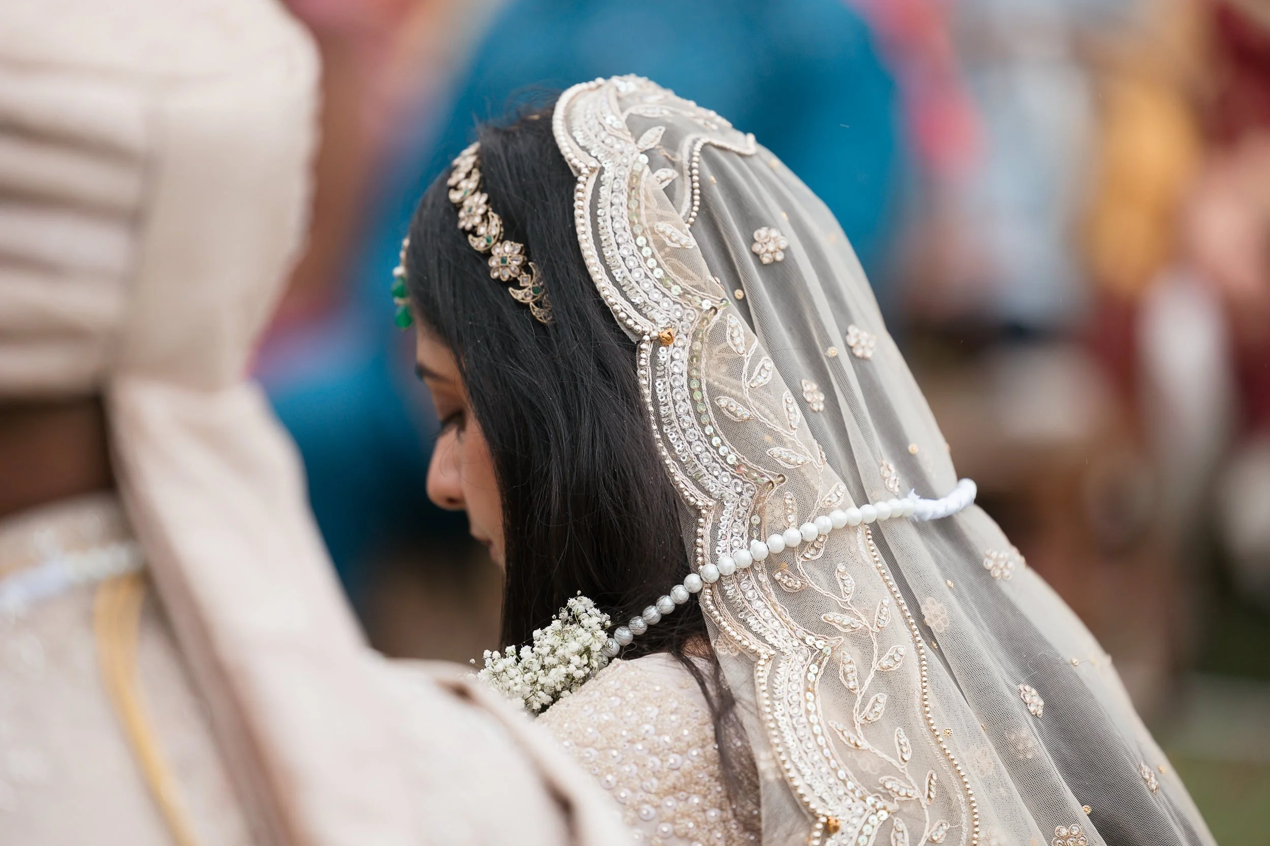 indian-bridal-veil-at-hawkes-bay-wedding