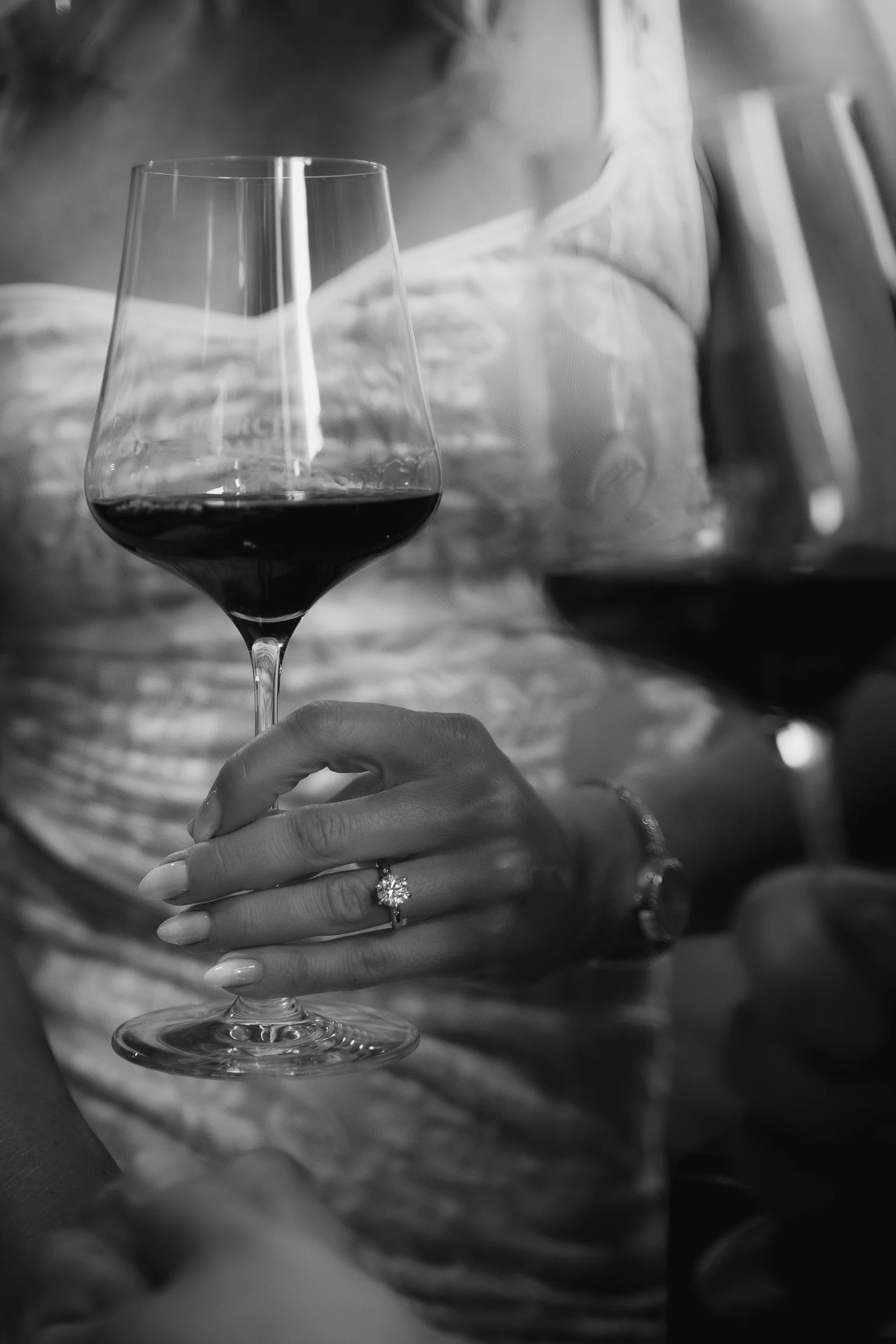 wine-glass-engagement-photography-ring