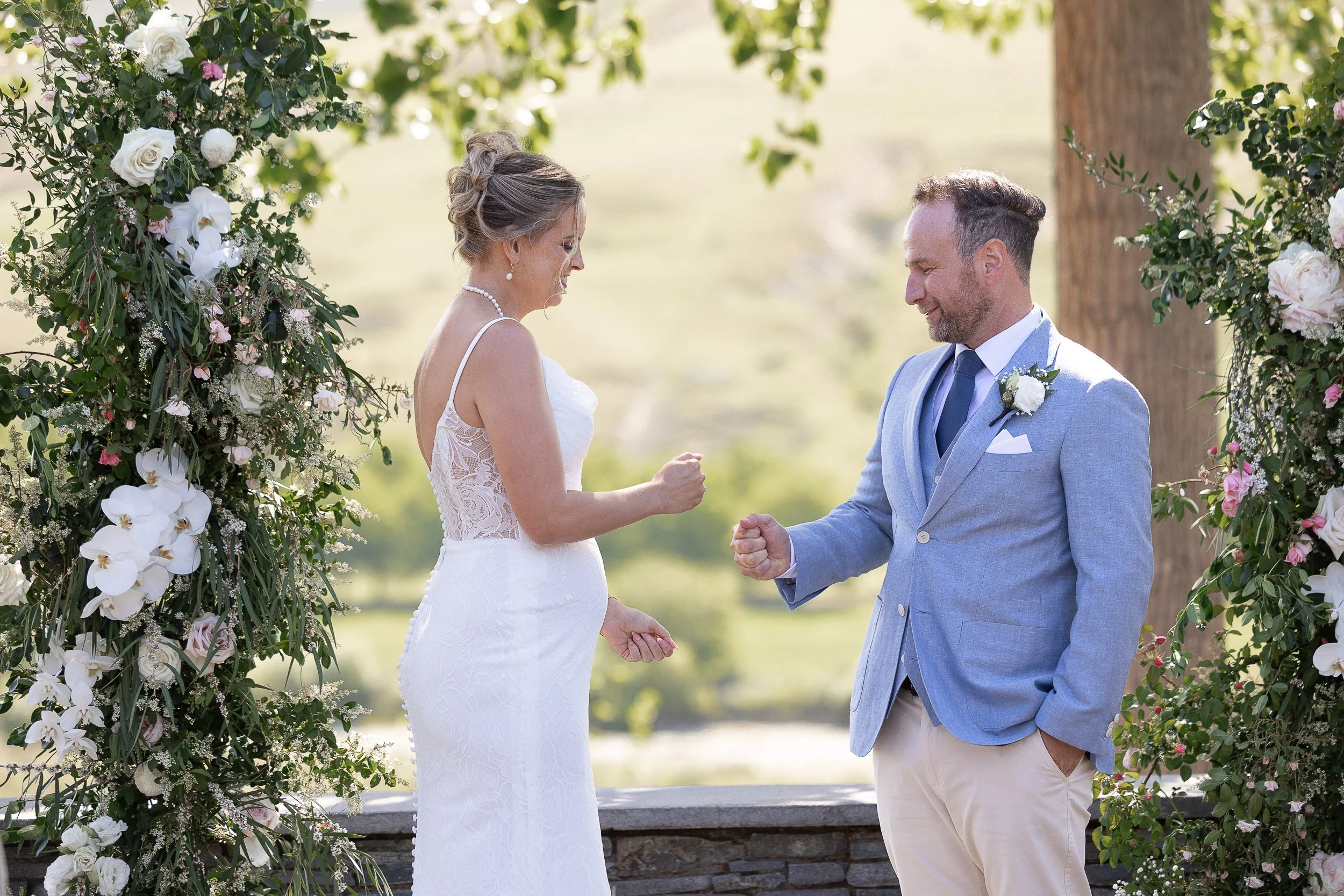 bride-and-groom-napier-wedding-photographer