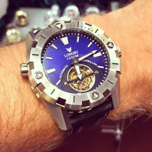 Longio: Big, Bold, Unique & Original