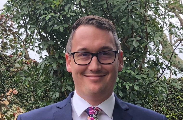 IMG_1972 profile.jpg