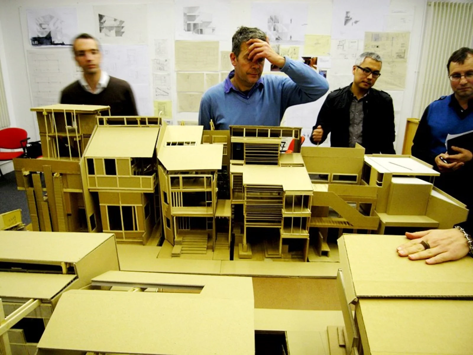 2008 - 2010 DESIGN TUTOR, ARCHITECTURE DEGREE, CARDIFF UNIVERSITY, WALES