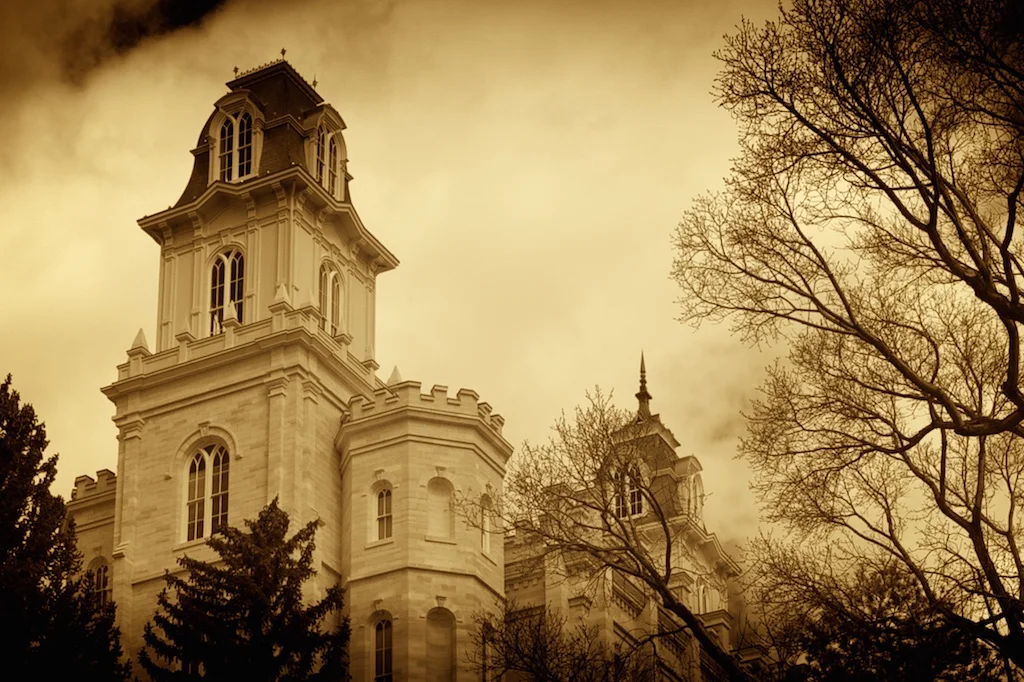 Manti Temple 7979 2x3 (cropped).jpg