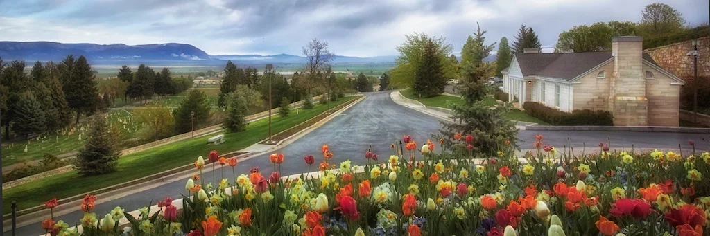 Manti Utah Temple 4292 view from main entrance 3x1.jpg