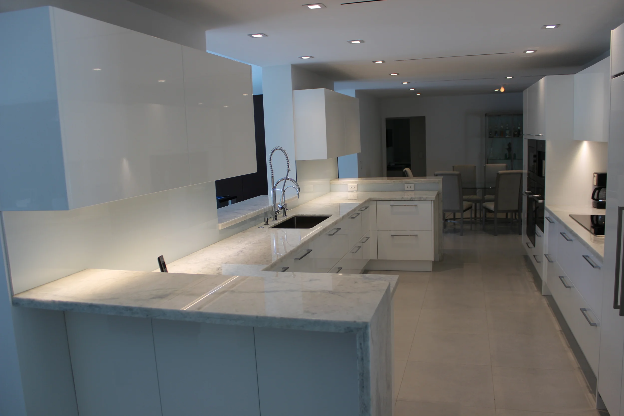 Kitchen-wide.JPG