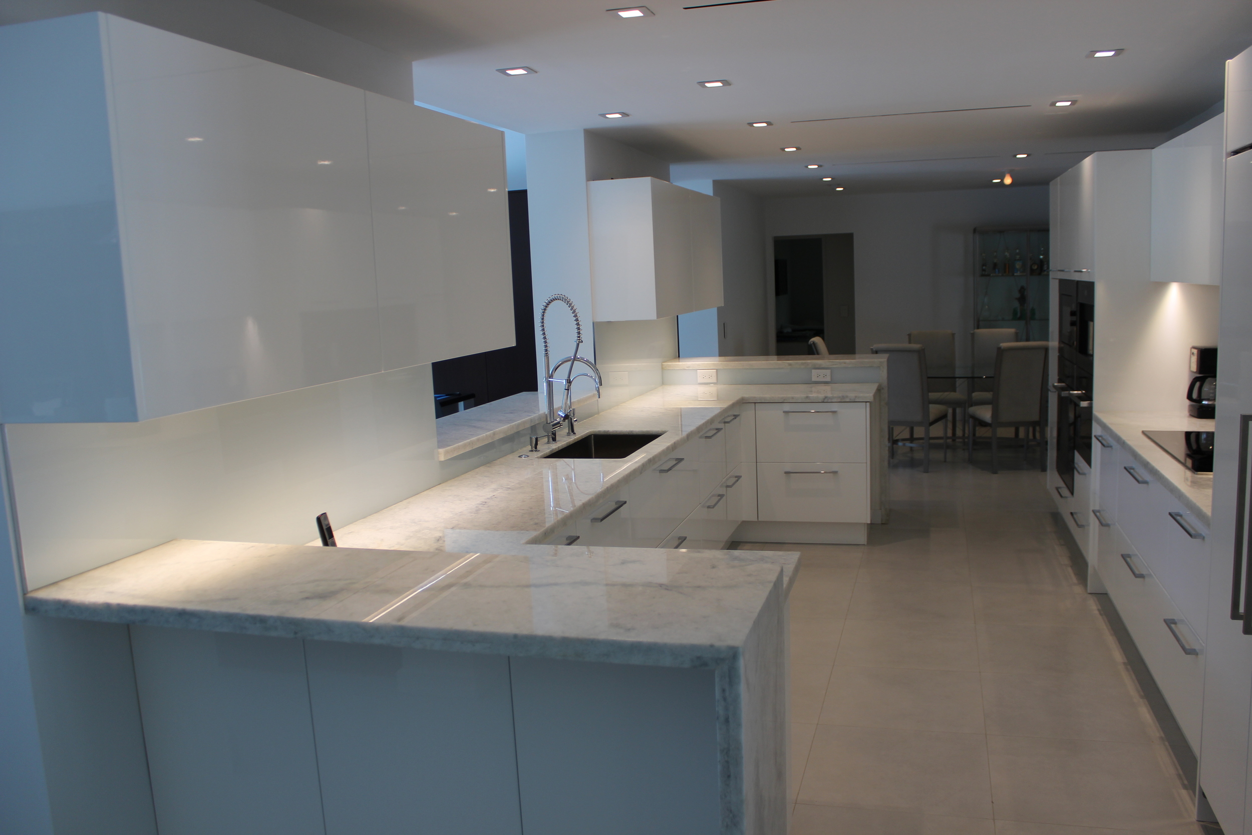 Kitchen-wide.JPG