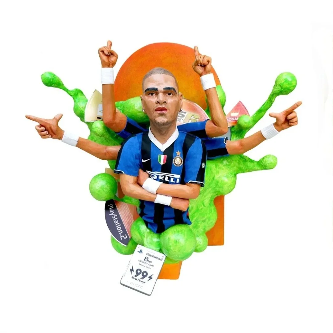 Shot power 99 - A sculpture of Adriano for Astorelike 94's Pro Evoloution Soccer Exhibition 