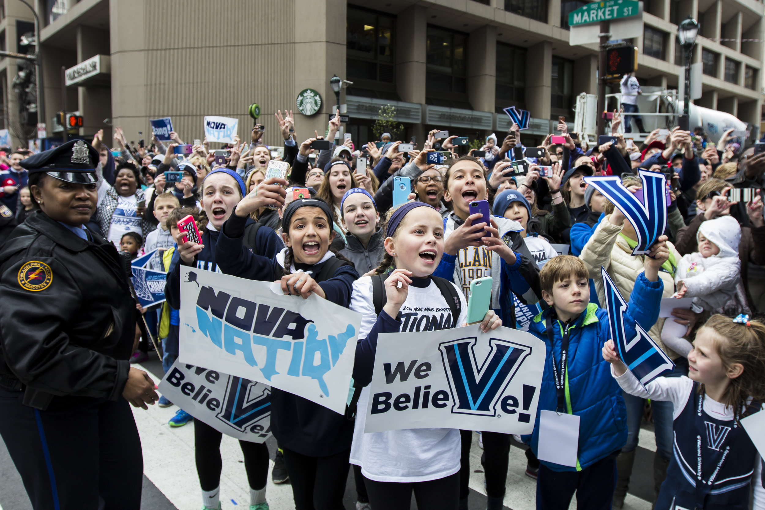  Fans line Market Street in Philadelphia to celebrate the Villanova Men's Basketball team NCAA championship run. 