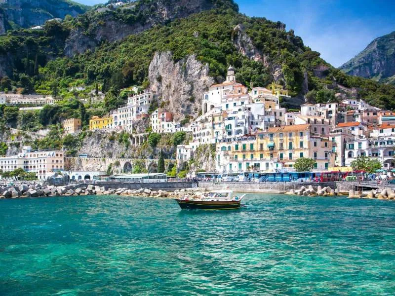 amalfi_town_italy_positano_coast.jpg