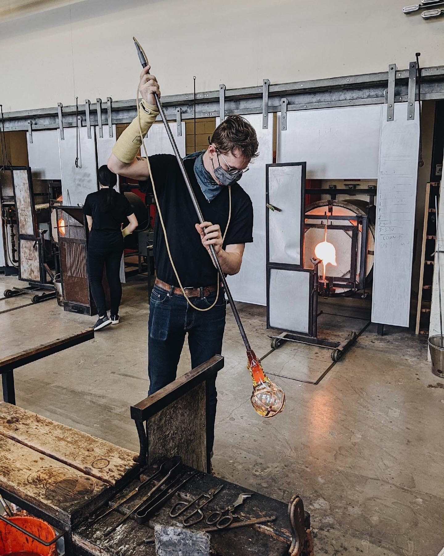 The melding of molten glass and metal into absurd and functional forms
.
.
.
.
Over the course of the past couple of months I&rsquo;ve had the opportunity to explore glass as a medium. All of this culminating in a final piece for which I have chosen 