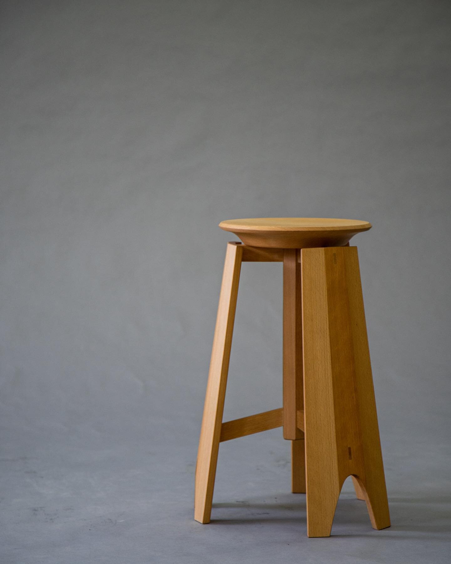 Spatial Stool
.
Existing between elevation and grounding the stool elevates the interactor from a direct line of contact to the ground. By displacing the central pillar into three panels and then bisecting each panel in two separate legs the interact