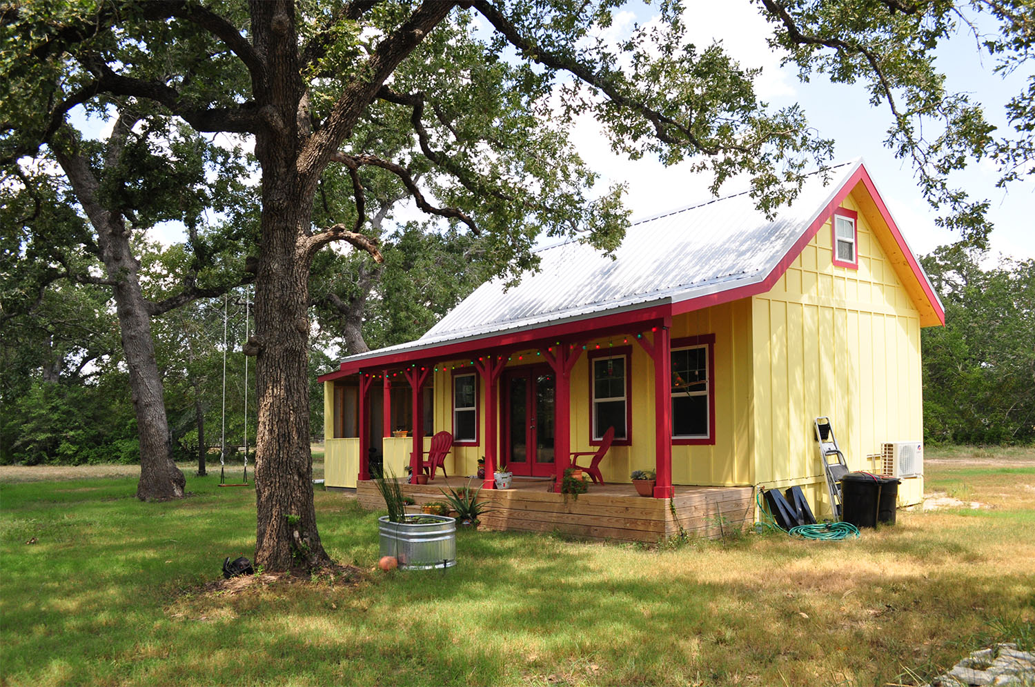 Kanga Cottage Cabin 16x26 MC00.jpg