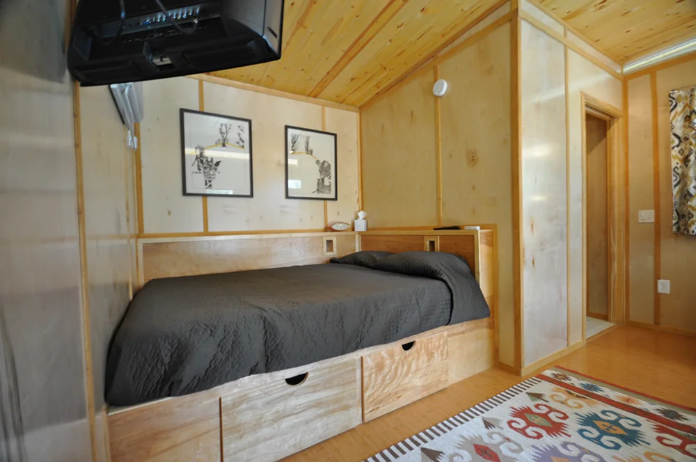 Modern Dwell 14x14s GP web11.jpg