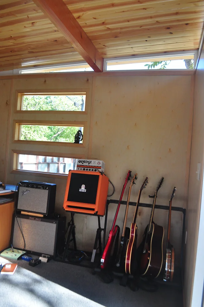 Modern Studio 12x14 LO 03.jpg