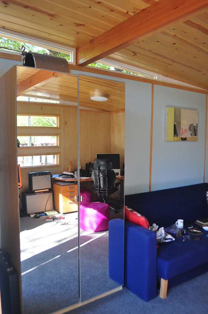 Modern Studio 12x14 LO 04.jpg