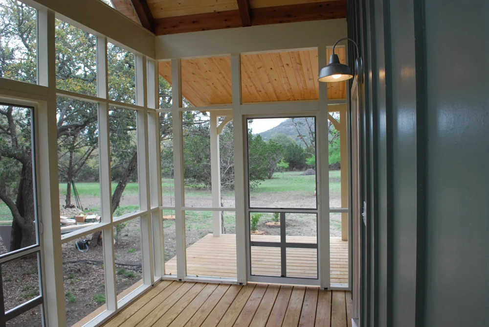 Kanga Cottage Cabin 16x30 Blanco web69.jpg