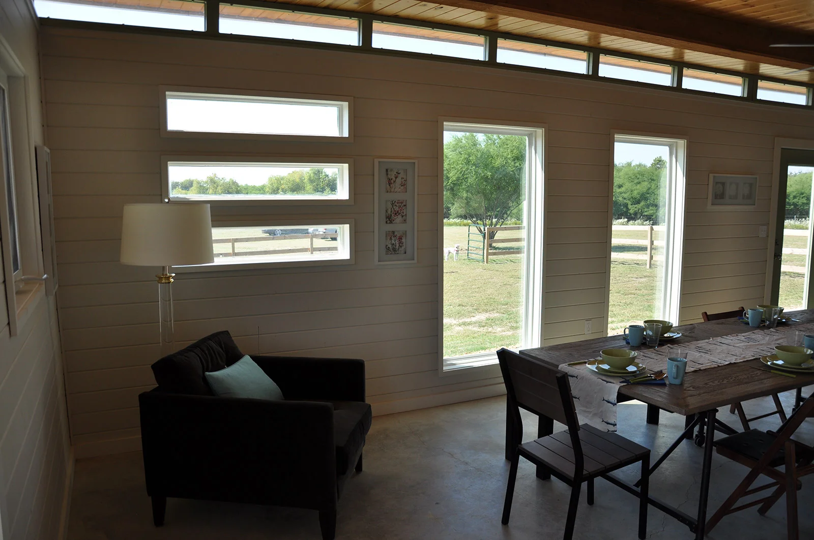 Kanga Modern Cabin Compound JG30.jpg