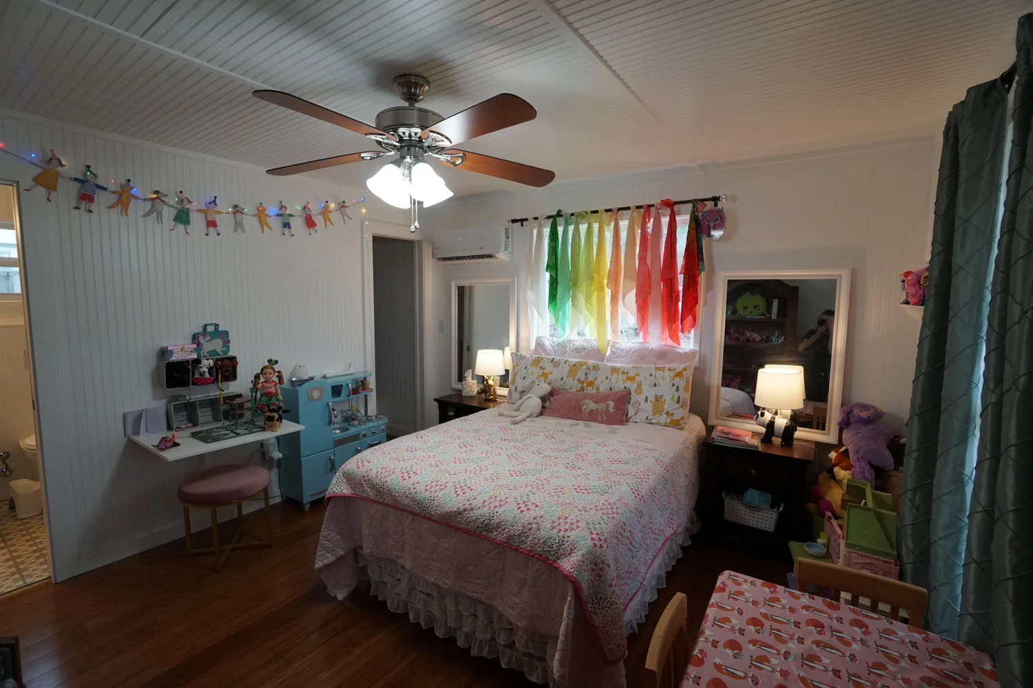 Kanga Cottage Cabin 18x56 JVZ 046.jpg
