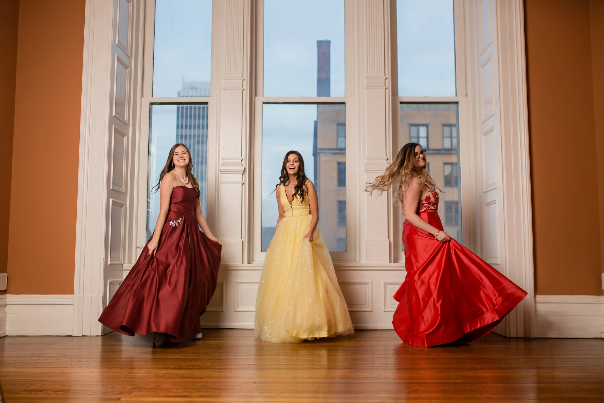 PromModels-1371e-sm.jpg