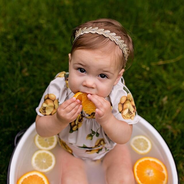 🧡🍋🍊💛
..
Outfit from my studio closet! 😍 Not only do I have super cute and comfy maternity gowns free to use for sessions, but also have dresses for your littles! Variety of styles, colors and sizes are available to choose from 💃
.
.
.
#GoadPhot