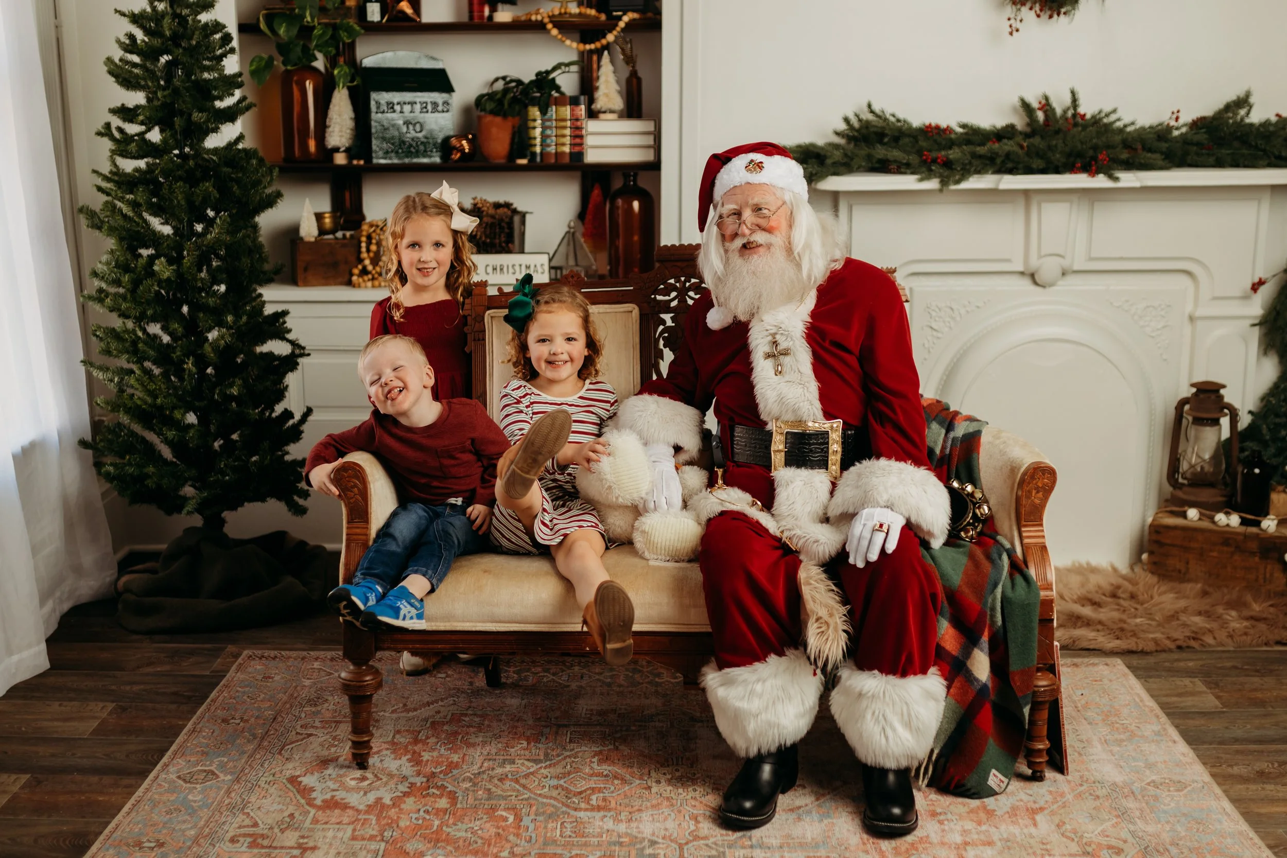 Santa2023Ellis-3166.jpg