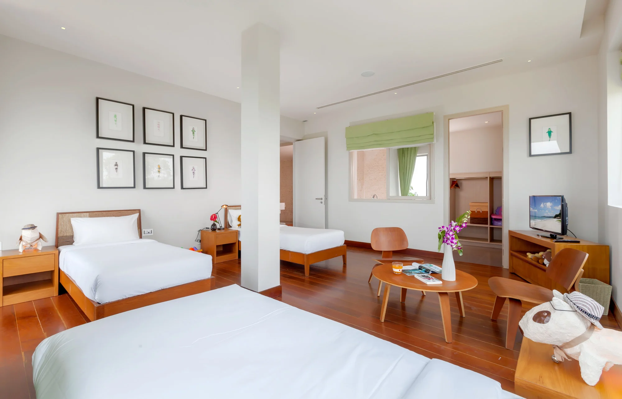 ROOM_C2.jpg