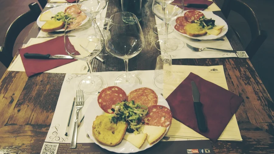 wine tasting italy .jpg