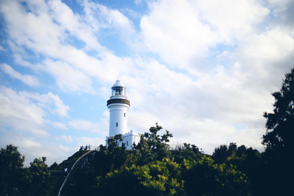 byron light 1.jpg