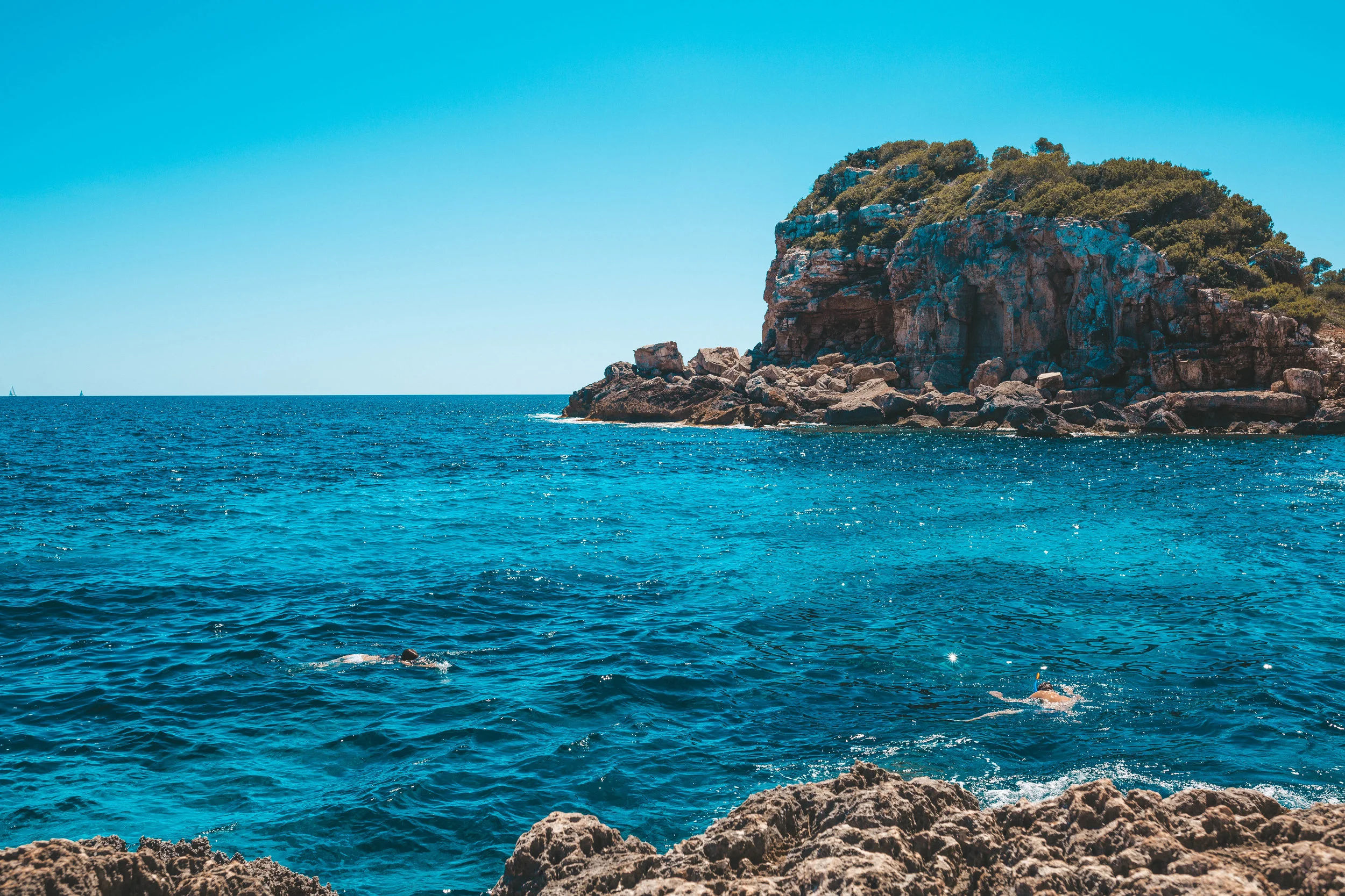 Secluded snorkel spot