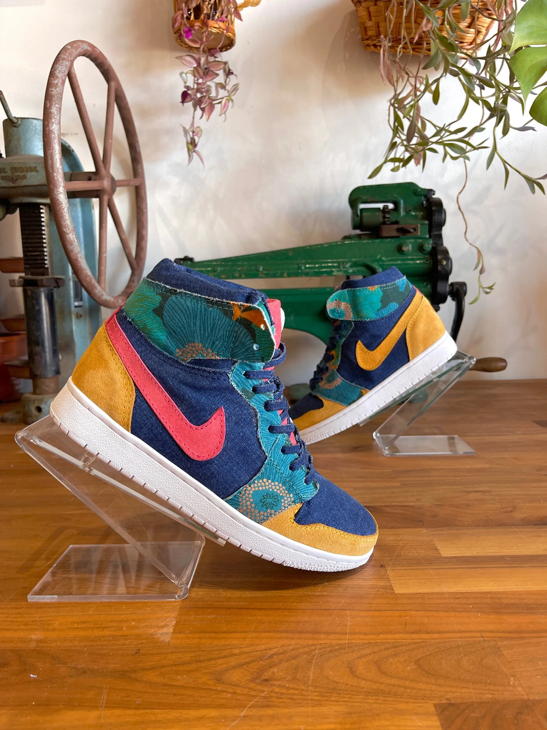 AB935FAF-ABF2-4E32-9007-DAB037E0DC63