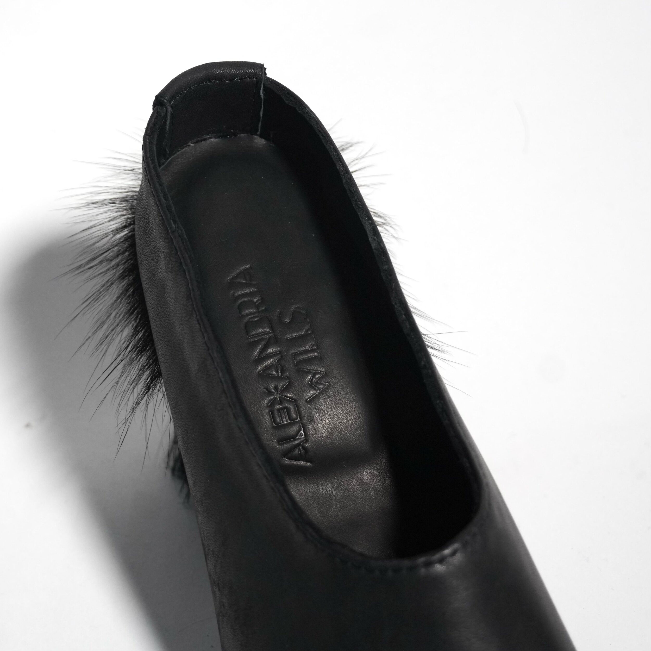 17ED85D5-93FF-4CC4-BF2D-13B2F8D8E1EB