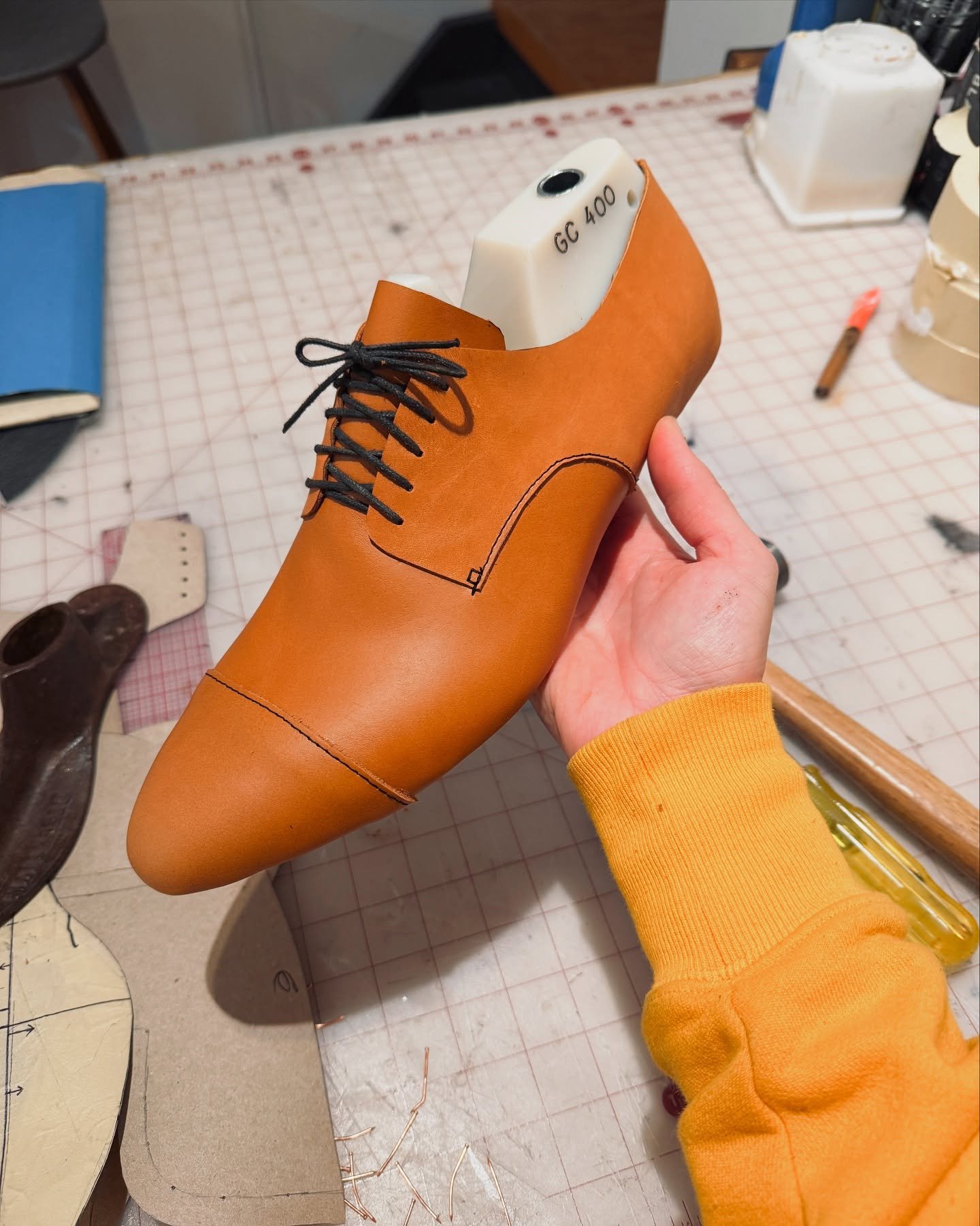 Shoemaking studio in the winter ❄️