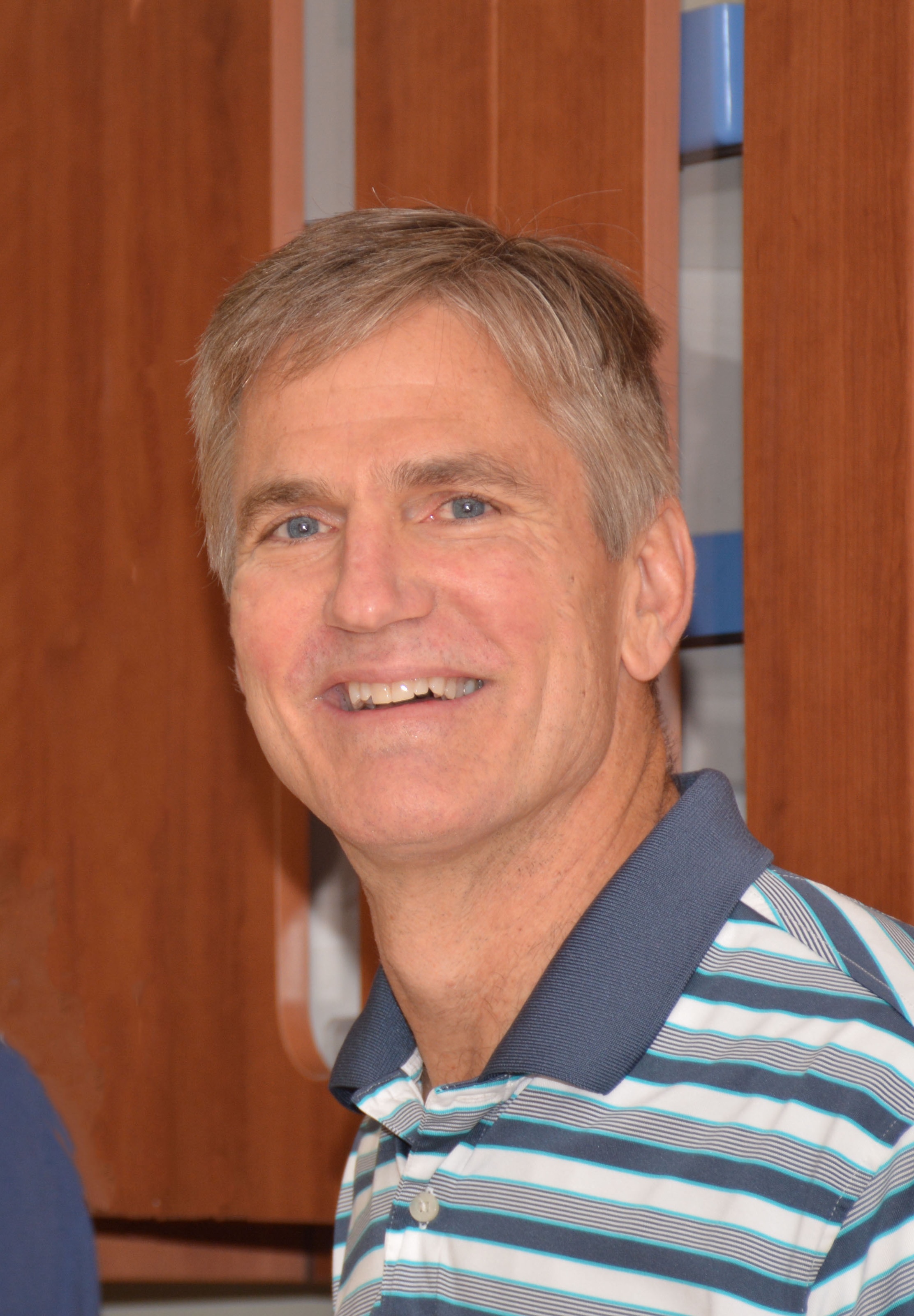 Someone looks like a new man. Looking good, Dr. Bowen!