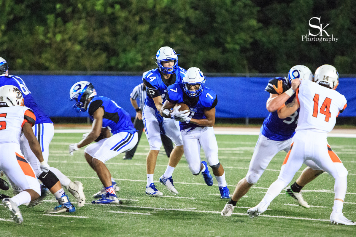 qhsfb 8 26-1104.jpg