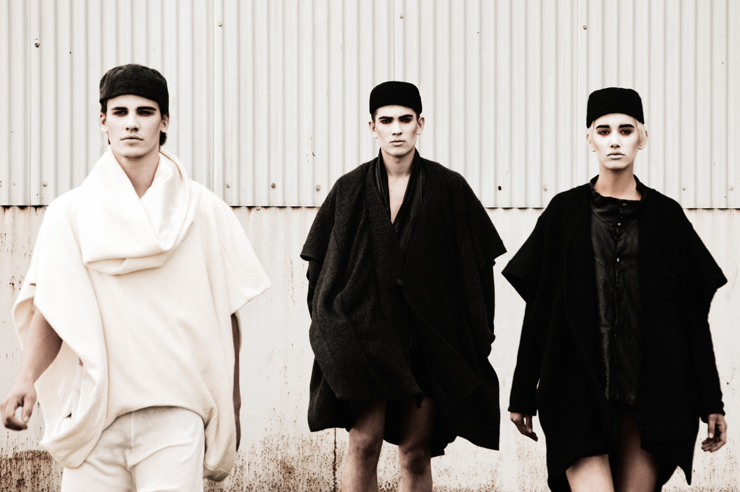 CIRCUS CROWS15.jpg