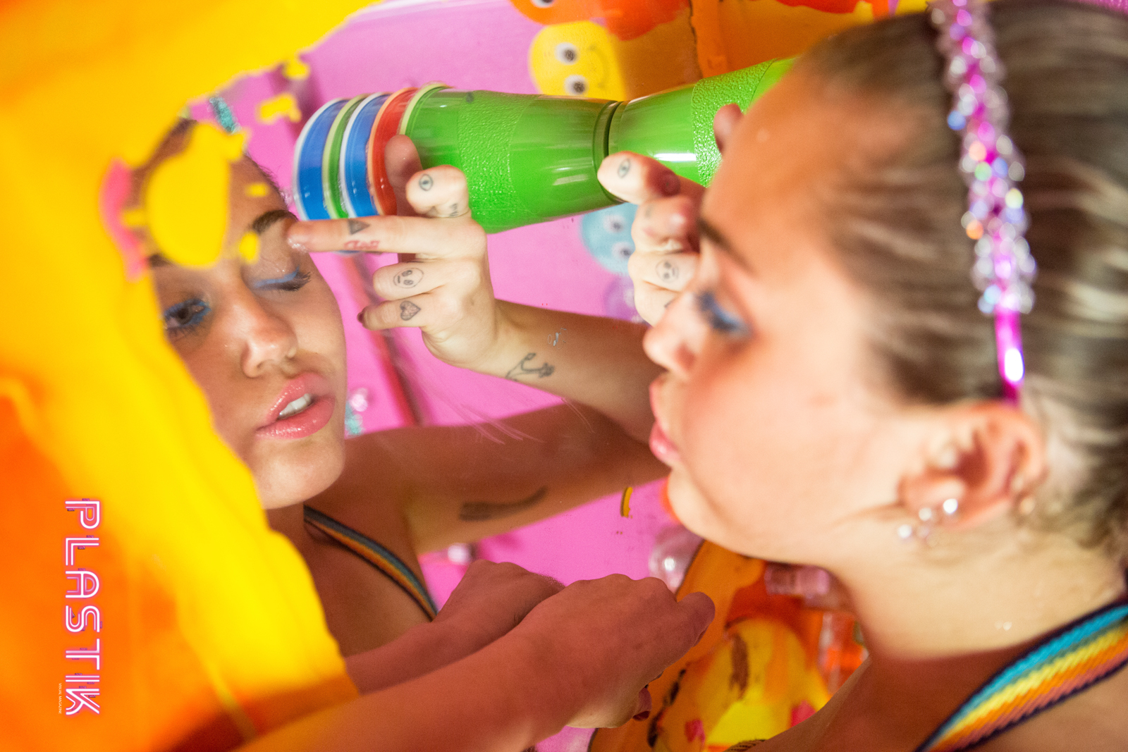 PLASTIK MAGAZINE MILEY (8).jpg