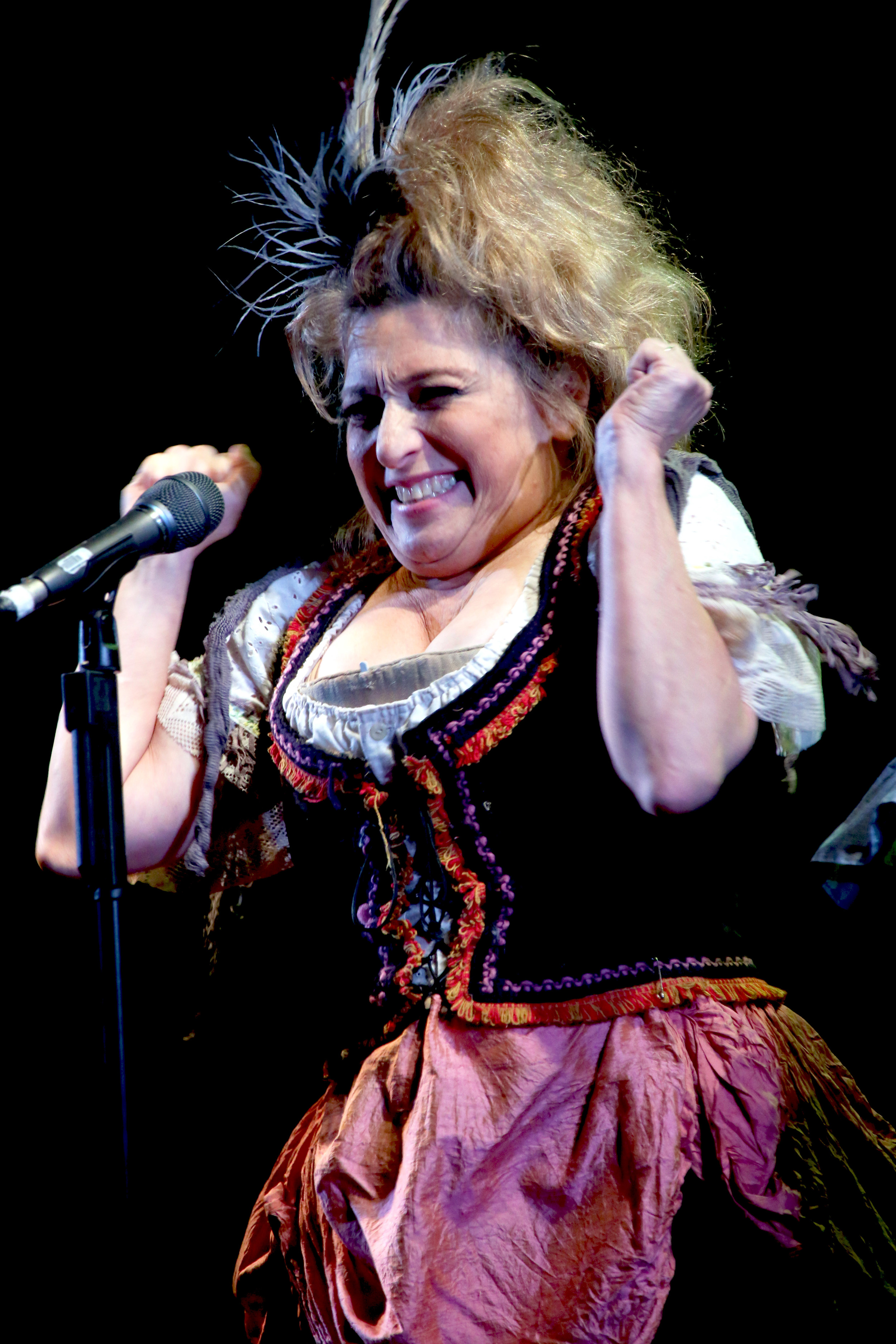 Les Mis Press 14.jpg