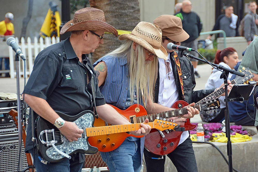 Jeremy jamming with Bodie The Band at Grand National Roadster Show, Pomona 1/30/16