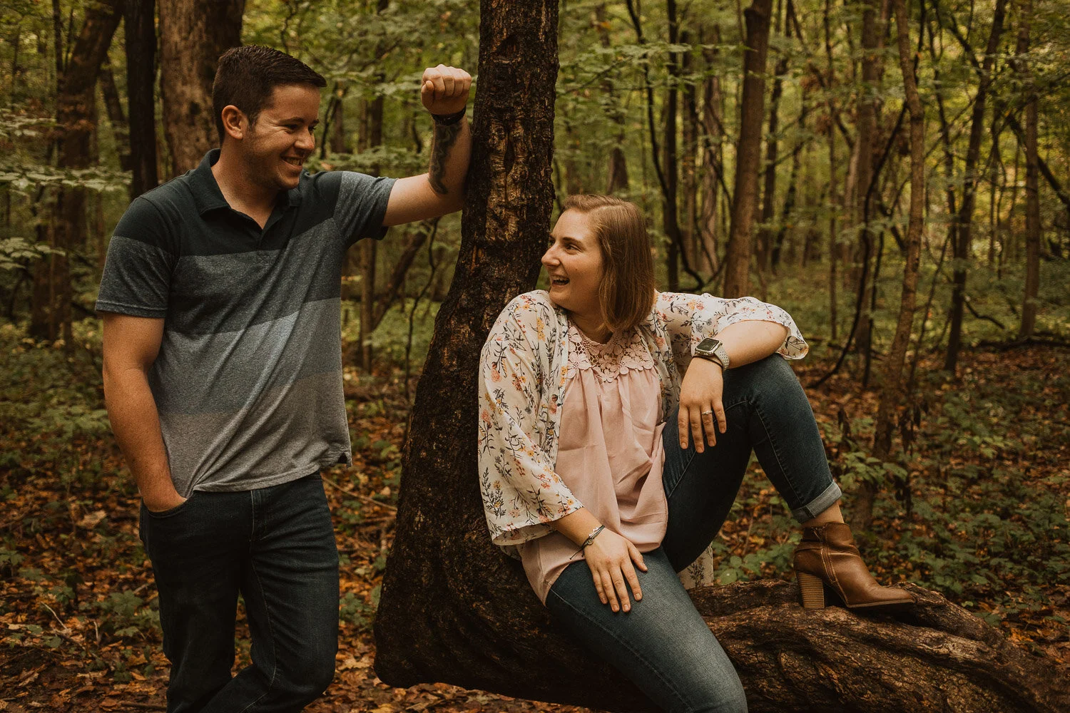 Engagement_Photographer_Warm_Dark_Moody8.jpg