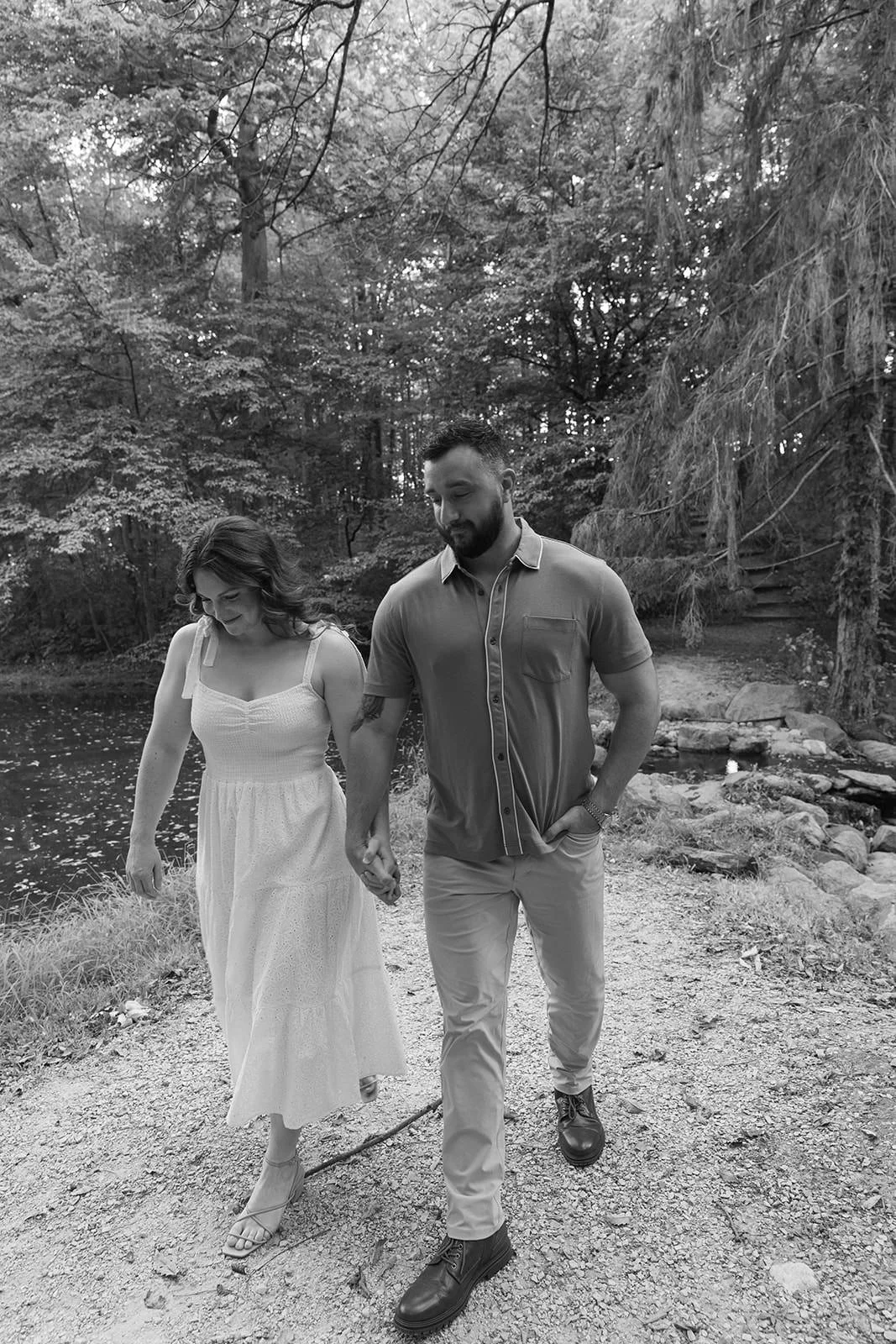 Holcomb-Garden-Engagement-Photos-10.jpg