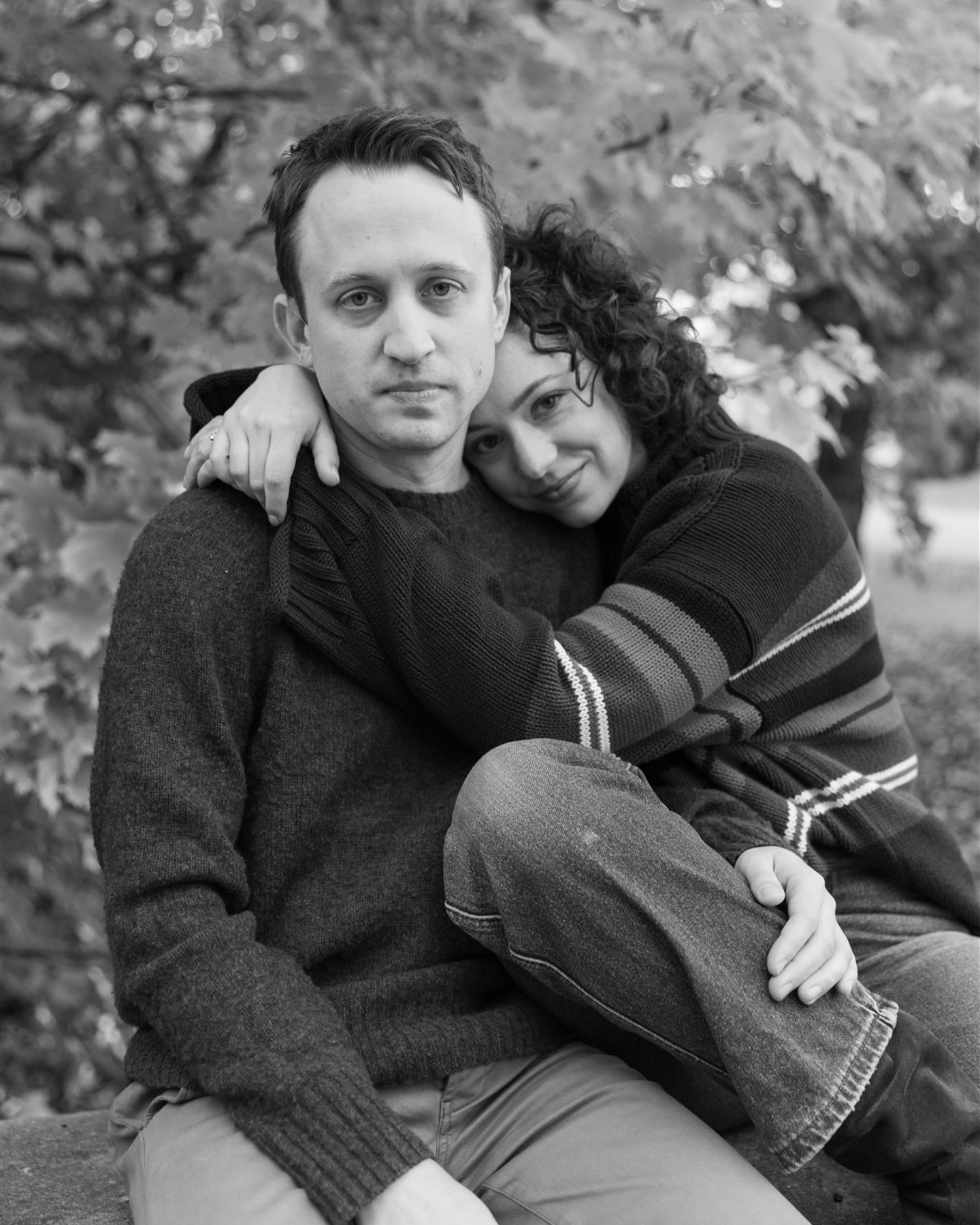 I love fall, film, + time carved out just to know you better before the big day.

.
.
.
🏷️ Indianapolis engagement photos, film wedding photographer, Garfield park engagement session, 90s romcom aesthetic, stress free couple photos, autumn couples o