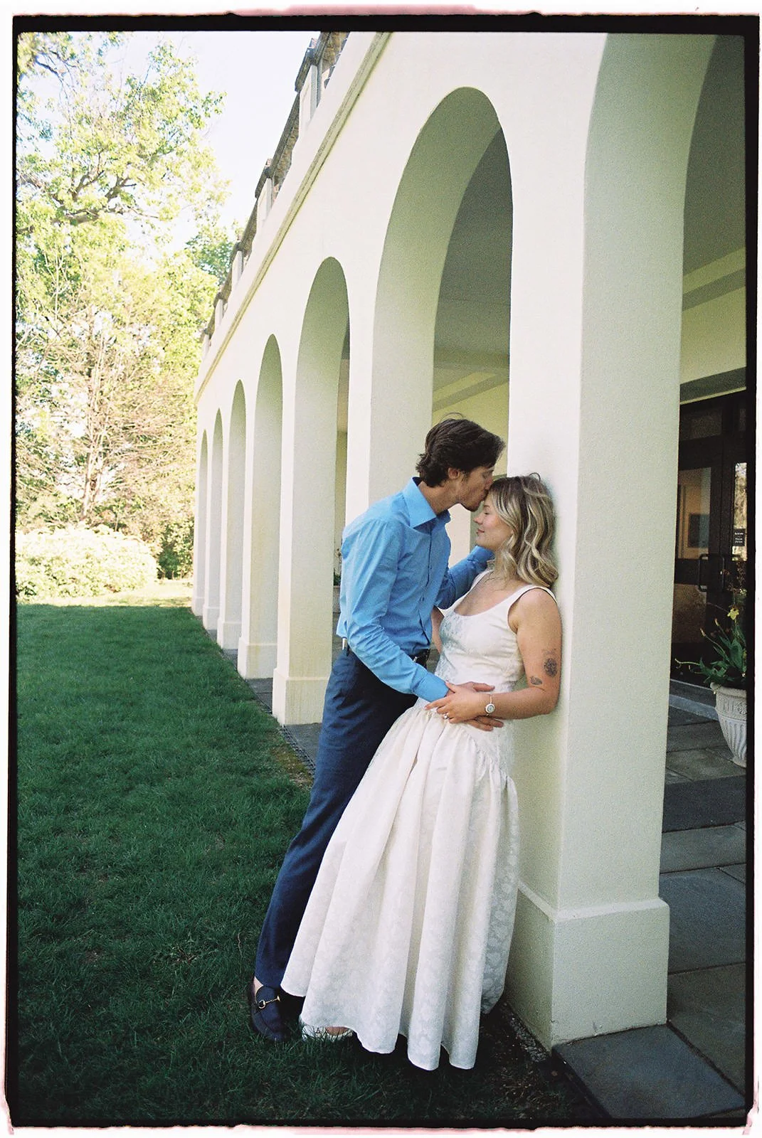 indianapolis-film-photographer-newfields-wedding-7.jpg