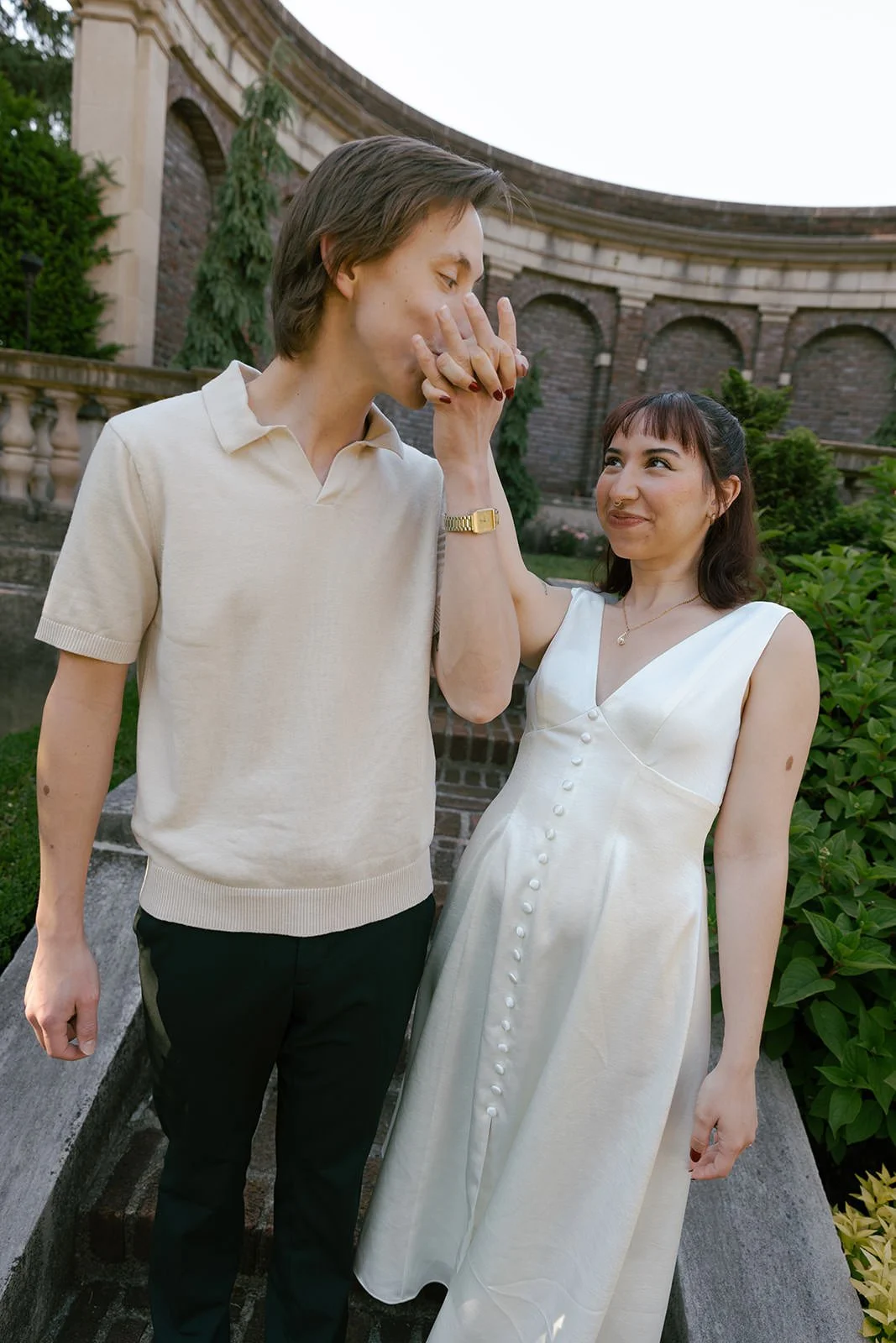 Inn-at-Irwin-Gardens-Engagement-Photos-10.jpg